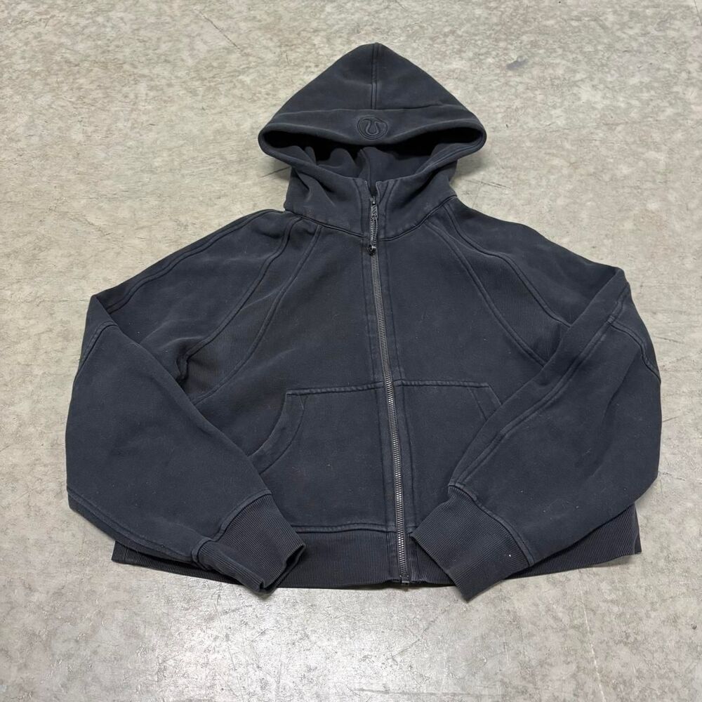 Lululemon Women's Black Hoodie